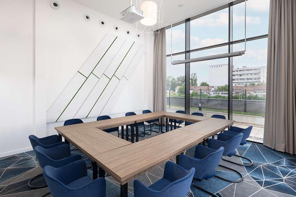 Hampton By Hilton Târgu-Mureş المرافق الصورة